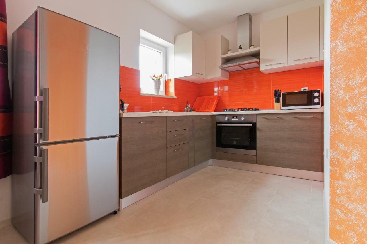 Apartment Valmas Pula Extérieur photo